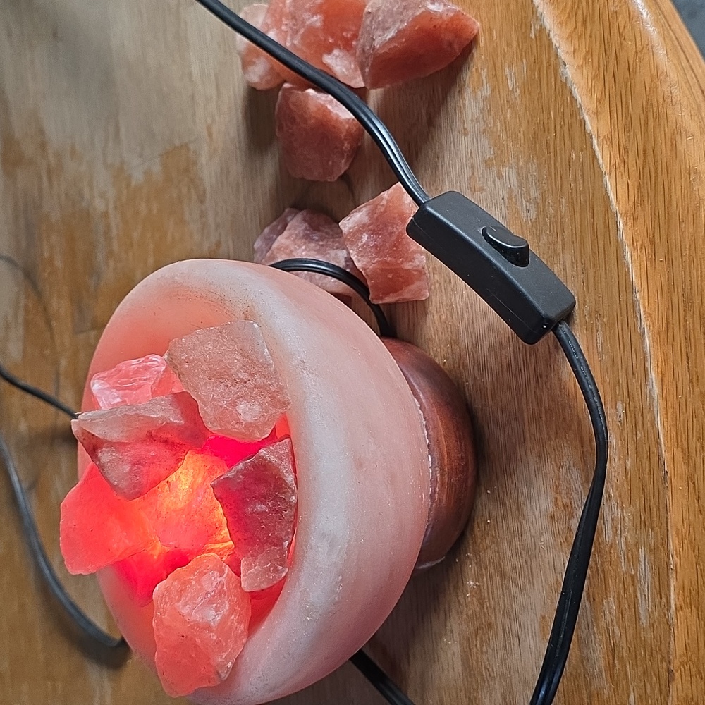 Himalayan Salt Lamp Bowl with Natural Pink Salt Chunks - Picture 4 of 4